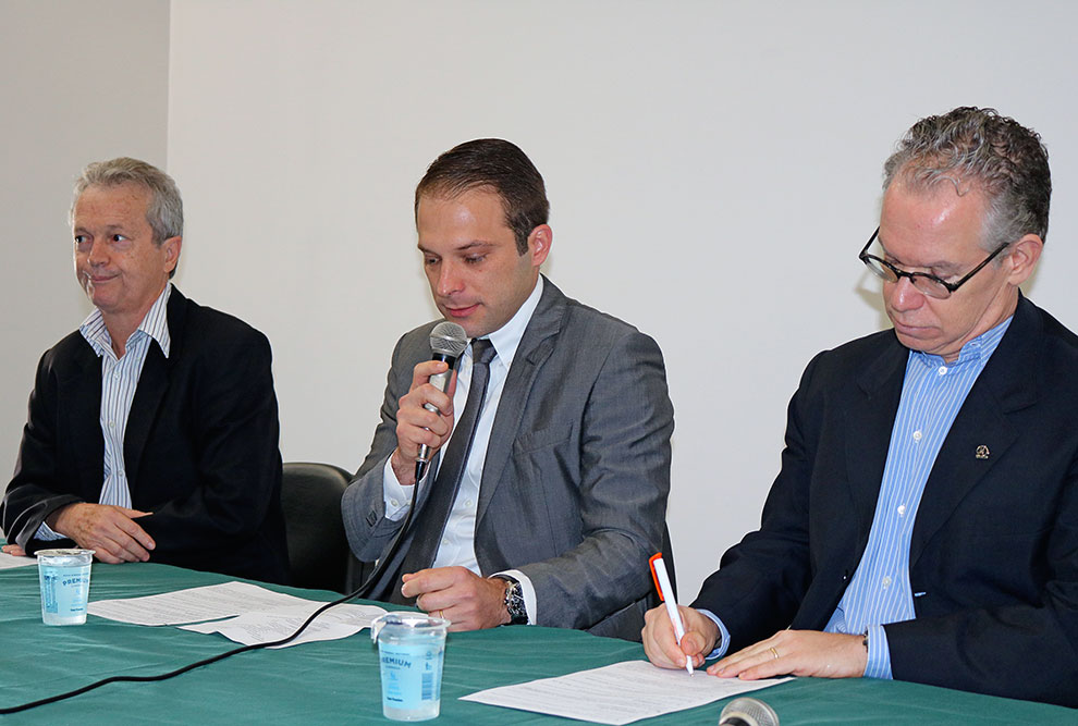 Leia mais sobre o artigo Pedro Augusto Pontin é empossado diretor do Hospital Regional de Piracicaba