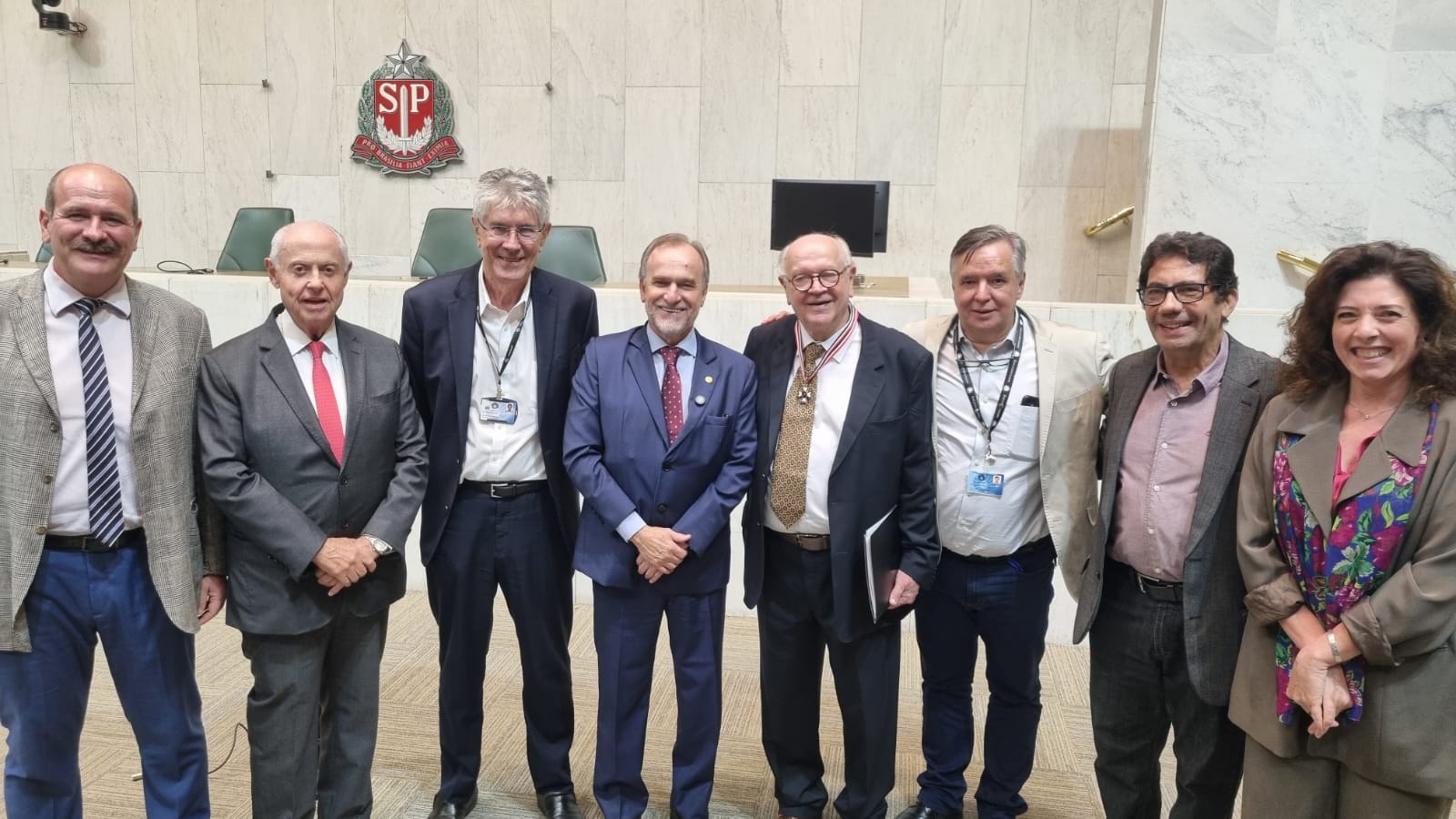 Leia mais sobre o artigo Diretor do HRP Unicamp participa de cerimônia de entrega do Colar de Honra ao diretor da DEAS